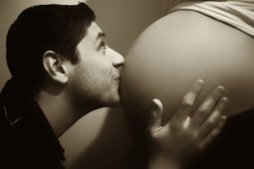 孕妇禁忌：孕期小俩口能尽“性”吗？