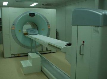 生物波自体消融术祛除廿年红色胎记 女孩重新绽放笑容