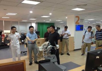 国家康复辅具研究中心主任樊瑜波赴上海市养志康复医院调研