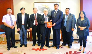 戒烟会招揽青年义工控烟