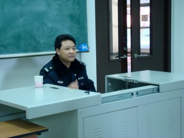 花园路派出所副所长到我部为保安队员讲座