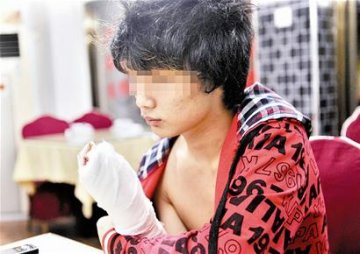 患者钱不够缝上伤口被拆线 评：拆了救死扶伤的心