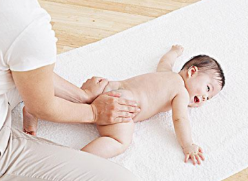 剖腹产宝宝爱哭闹？教你哄乖哭闹的宝宝