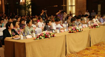 “协和护理教育九十周年暨2010年北京国际护理学术大会”胜利召开