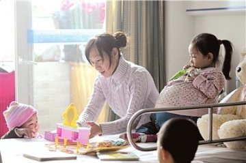 大肚女童确诊为布加氏综合症 医院减免治疗费
