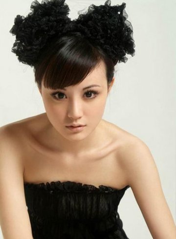 疯狂女星怪异发型大比拼
