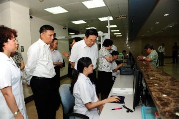 孙志刚副主任在北京、天津、浙江调研