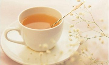 胡乱喝凉茶伤脾又伤胃