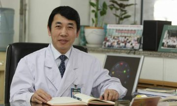 泌尿外科专家 省泌尿外科学会主任委员安瑞华教授