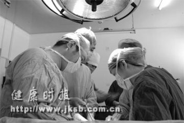 安庆市立医院：两刀并一刀开
