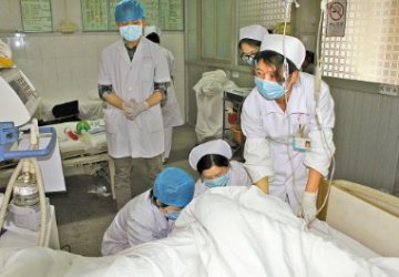 孕妇大出血危在旦夕 六家医院援手展开急救