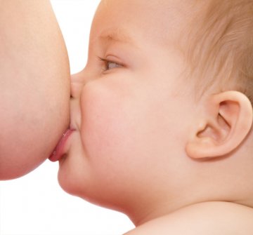 让人动容的母乳喂养温馨时刻