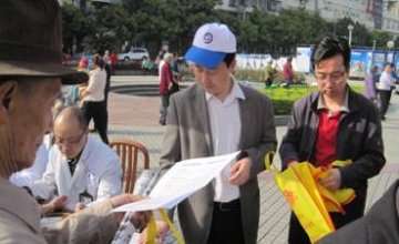 四川省成都市龙泉驿区开展“3.24”结核日宣传