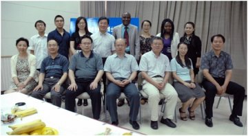 寄生虫病所博士后吴秀萍、Tambo Ernest、MetohTheresiaNjuabe出站报告评审会顺利举行