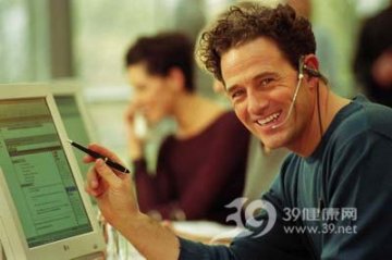 恐！九成网民濒临“过劳”