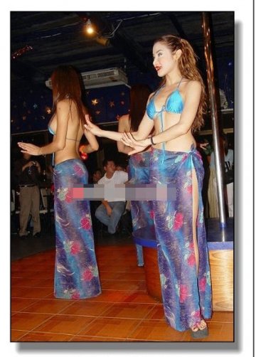 人妖变性揭秘 用食用油注射
