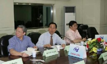 中国CDC分别与欧盟CDC、美国CDC就甲型H1N1流感防控工作举行电视电话会议