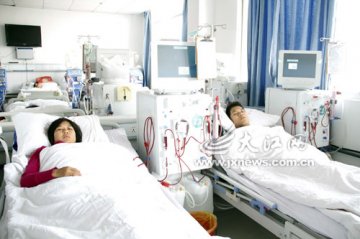 姐弟俩同患尿毒症 互相推让1600余元“救命钱”