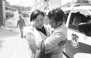 少女被拐15年后获救回家 已有14岁儿子