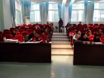 济南市槐荫区举办中小学卫生老师疾病预防控制培训班