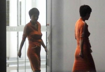 马利伊被吐槽胸下垂 说说新妈塑身烦恼事宜