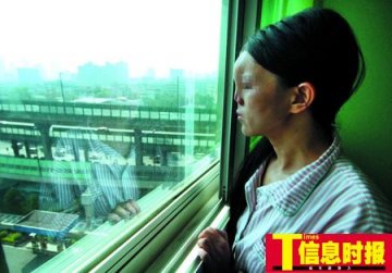 女子天生面部畸形欲手术整形