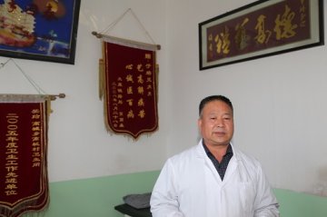 寻找身边的好医生系列报道之三十：一名“赤脚医生”的惠民之路