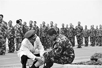 冬季防病走进新兵营