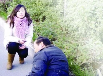 女护士守护病员引关注 婉拒追求者与男友结婚