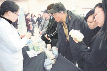 新疆民众青睐中医