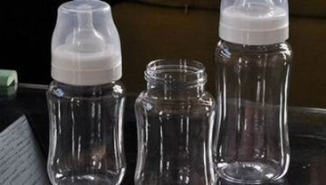 中国明起禁产双酚A奶瓶 专家建议8个月更换一次