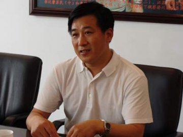 济川董事长曹龙祥：“工业百强”脱胎于“特困大户”