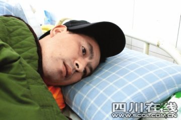 行人遭跳楼自杀者砸伤 无钱治疗可能瘫痪