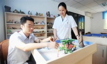 记者探访成都未成年人心理咨询中心 减压考生每年增三成