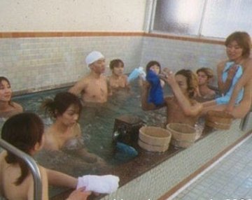 揭秘全球男女混蒸混浴文化