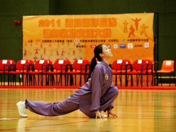 我校养心社受江苏省健身气功管理办公室选派参加首届两岸三地健身气功交流比赛获佳绩