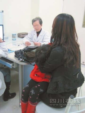 苍溪8岁女孩被砍35刀 伤口痊愈心伤难愈
