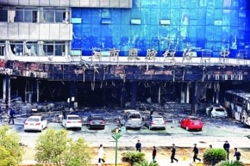 湖北黄石一医院遭纵火 医生15分钟转移30多病人