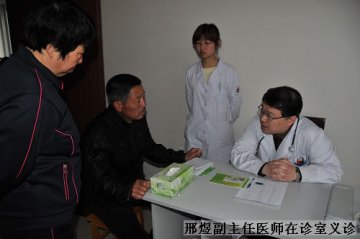 携手走基层 劳模得实惠