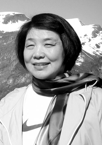 洞见幽暗，是为了感受阳光