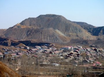 迁安市生态环境破坏殆尽 严重影响民众健康