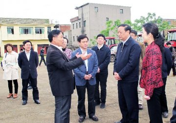 王国强副主任带队检查江西省血吸虫病防治工作