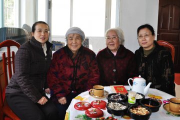 中山三院组织新春慰问活动