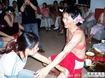 实拍千奇百怪的洞房之风