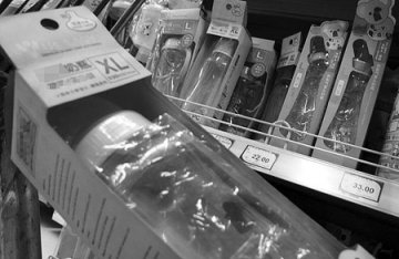 塑料奶瓶遭冷遇，玻璃的“得宠”