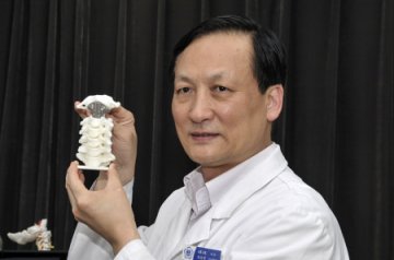北医三院完成国内首例3D打印椎体治颈椎肿瘤