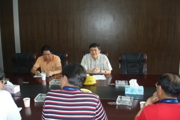 省食品药品监督管理局党组书记张笑春到昆明市局调研
