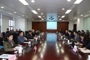 传染病重大专项监督组来我中心开展实地调研和座谈交流