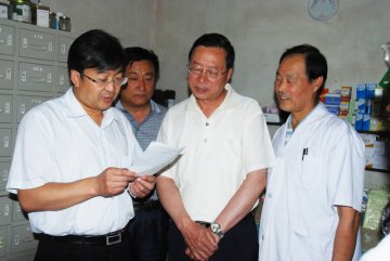 甘肃省中医药管理局督查组督查敦煌市创建中医药示范市工作