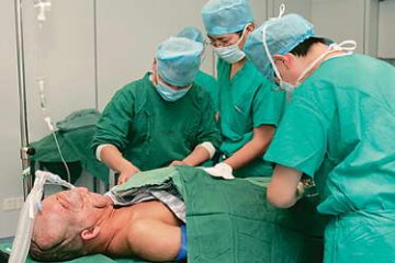 广西象人经7小时手术后成功切除20多个肿瘤